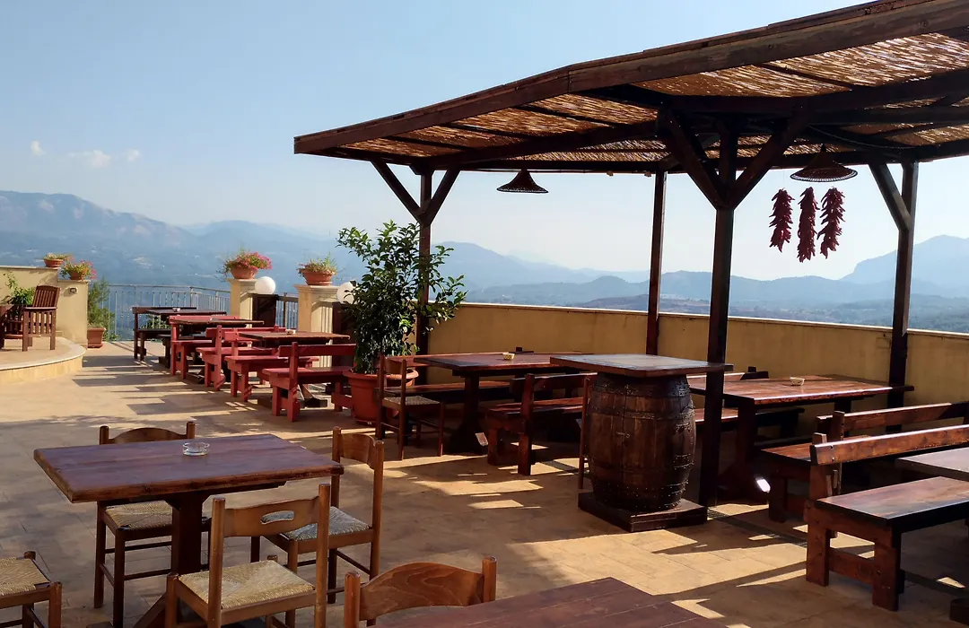 Hotel Sette E Mezzo-1